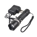 LED Q5 Zoomable 300 Lumens Luz de antorcha de tráfico recargable con la varita de tráfico